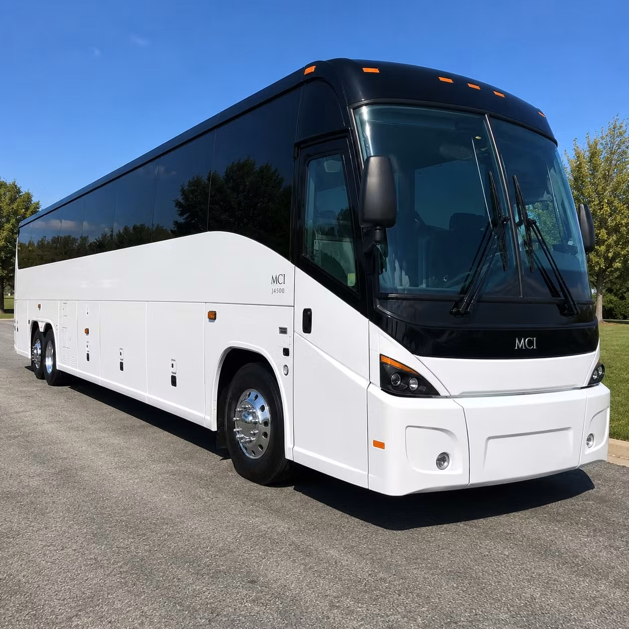 airport transfers and off site parking shuttles for tucson businesses