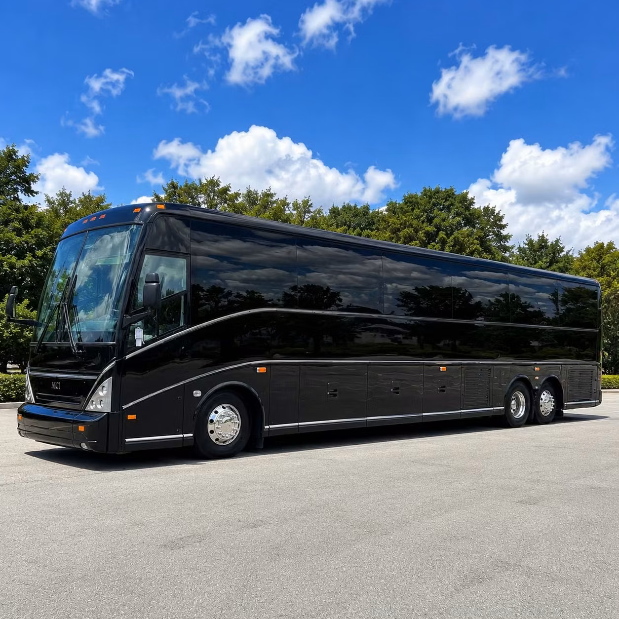 charter buses for university of arizona events game days and campus transportation