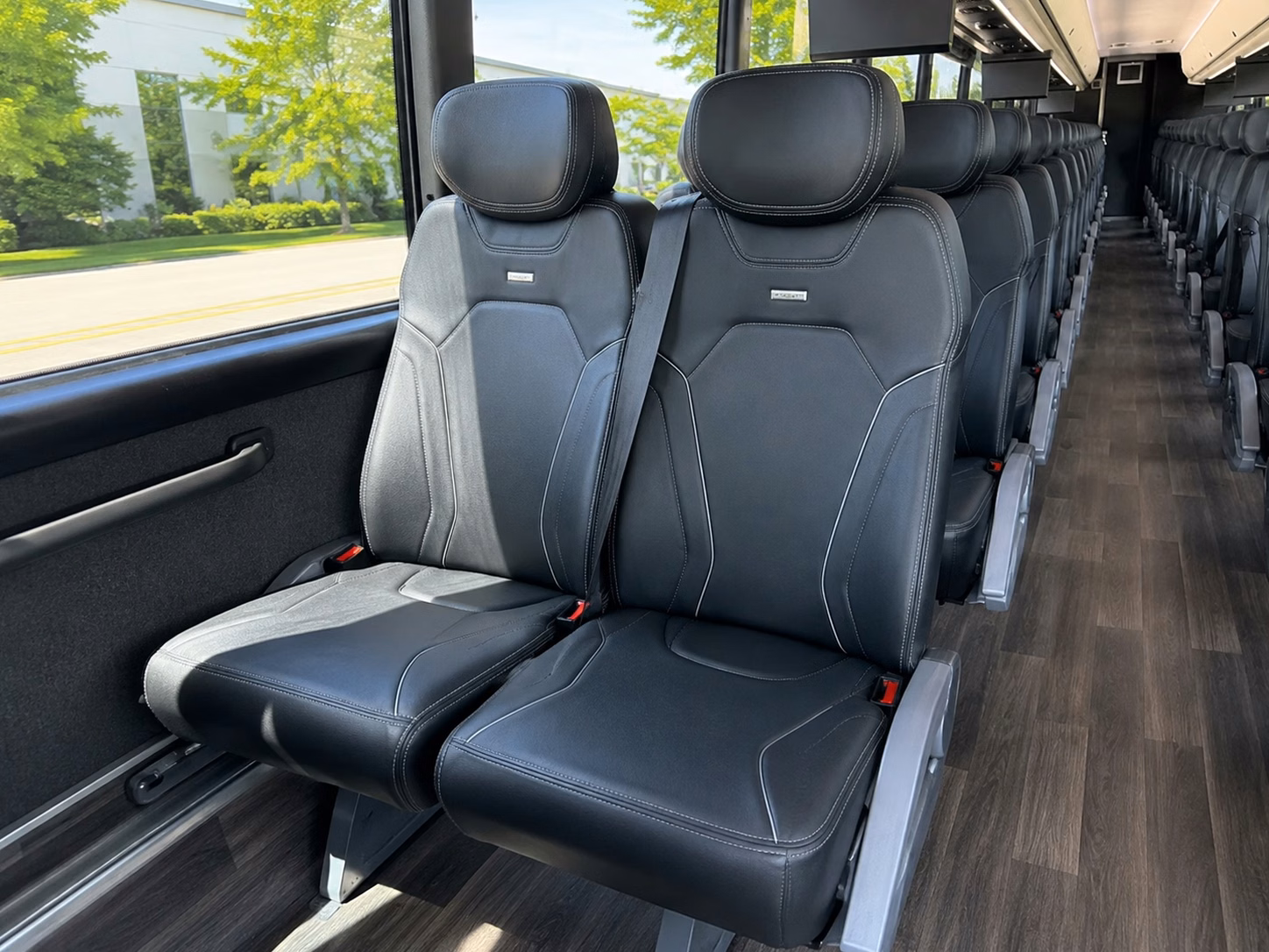 how where and when you are traveling affects your tucson bus rental rate